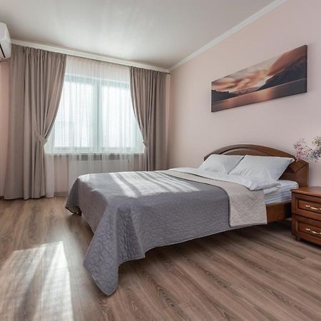 Осокорки Русовой 3 Apartment Kyiv Exterior photo